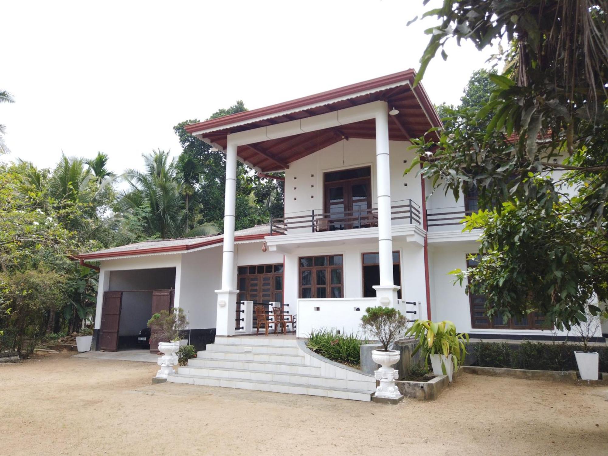 The Breeze Pinnawala Pinnawala  Luaran gambar