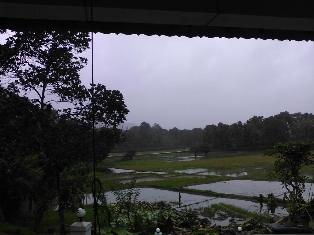 The Breeze Pinnawala Pinnawala  Luaran gambar