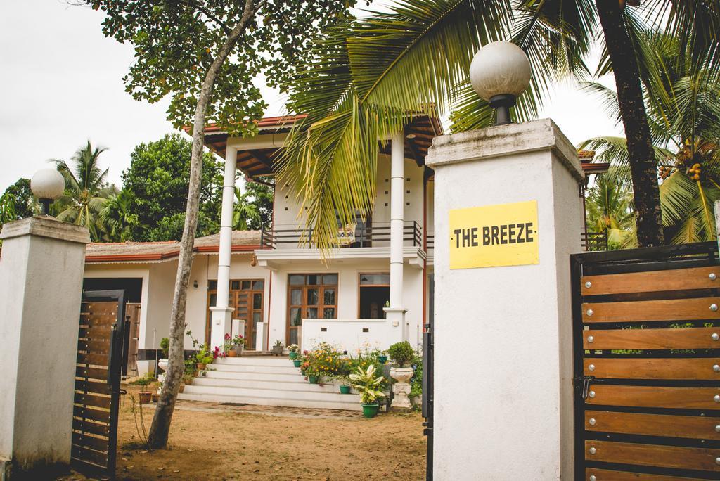 The Breeze Pinnawala Pinnawala  Luaran gambar